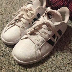 Adidas cloud foam shoes